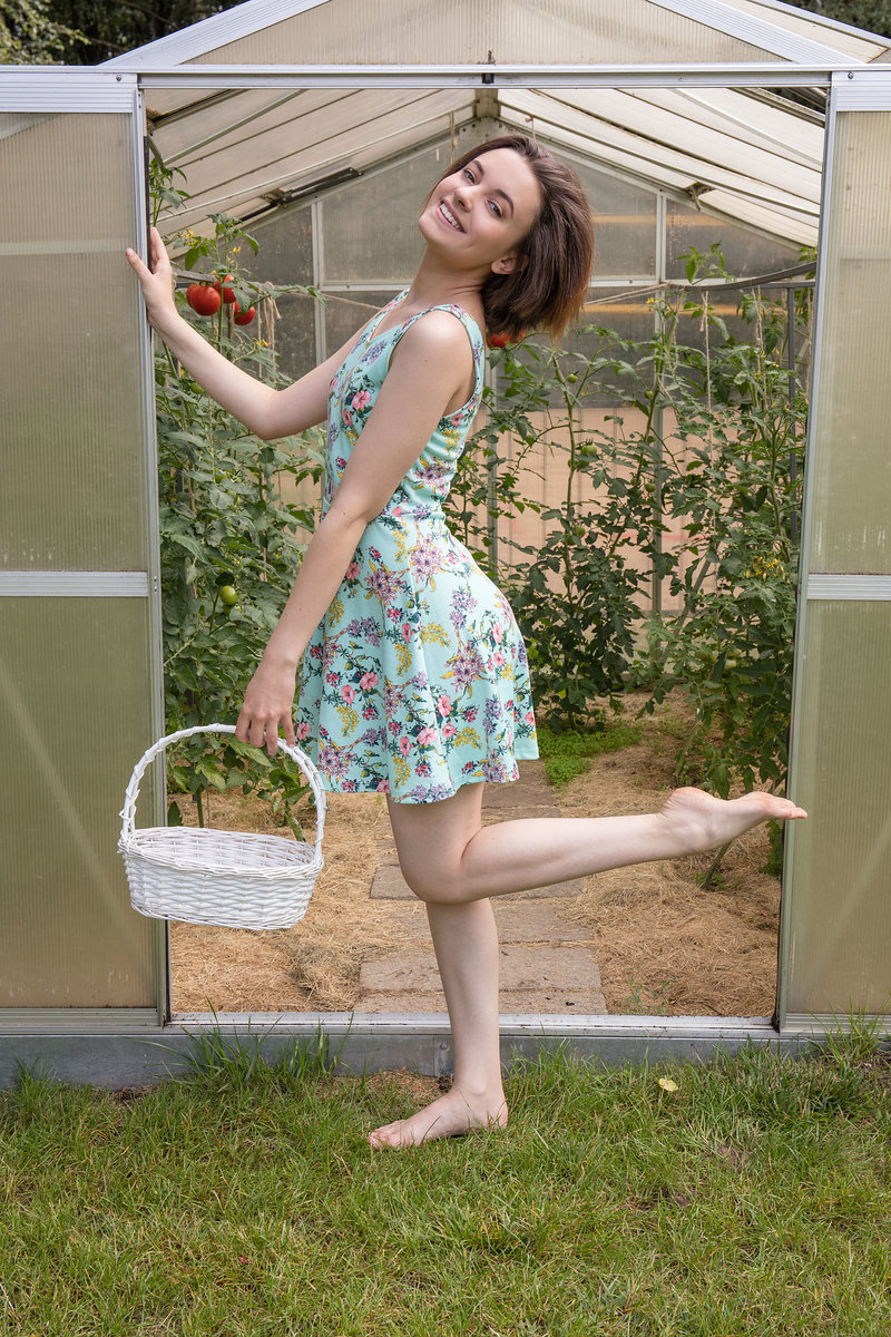 Лилия, 54 года, 1 размер груди